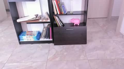 yenlo01 online show from 02/06/25, 09:38