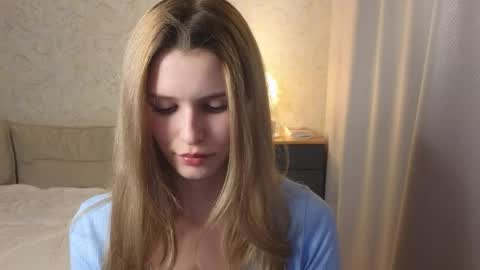 Snapshot of yennaone chatting on 04/30/26, 06:14 Yenna online show from 04/30/26, 06:14