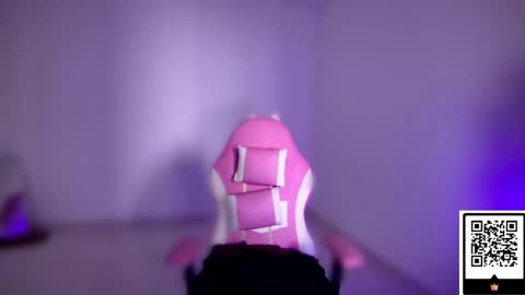 YERA  online show from 04/22/26, 03:24