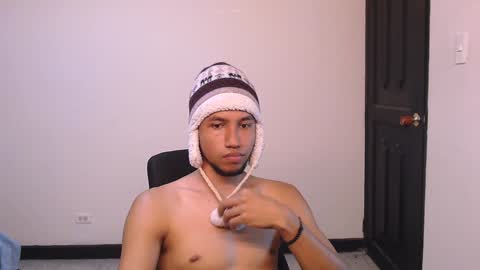 Yeff ind. model  online show from 01/04/25, 03:50