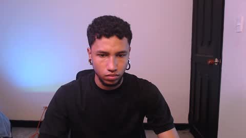 Yeff ind. model  online show from 01/09/25, 12:25