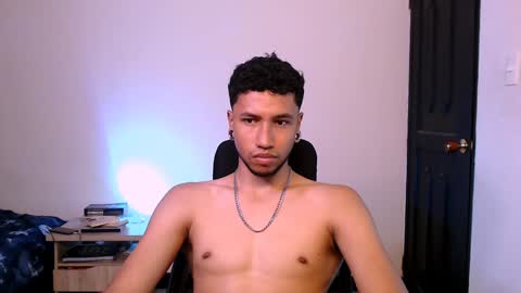 Yeff ind. model  online show from 01/17/25, 10:45