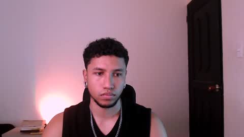 Yeff ind. model  online show from 01/28/25, 10:01