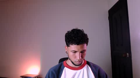 Yeff ind. model  online show from 02/08/25, 01:32