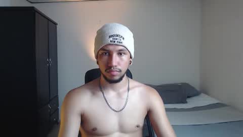 Yeff ind. model  online show from 11/28/25, 12:57