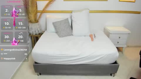 Snapshot of yesenia25_ chatting on 01/21/25, 10:19 yesenia online show from 01/21/25, 10:19