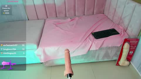 Snapshot of yess__daddy chatting on 02/15/25, 01:27 yess__daddy online show from 02/15/25, 01:27