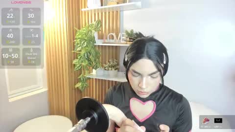 Snapshot of yess__daddy chatting on 09/09/25, 11:21 yess__daddy online show from 09/09/25, 11:21