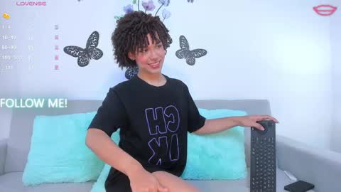 Snapshot of yess__daddyy chatting on 02/14/25, 03:26 YAMPOOL  online show from 02/14/25, 03:26