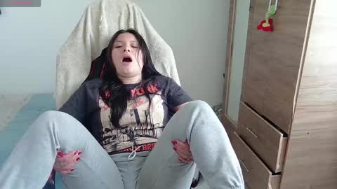 yessica_gomez01 online show from 06/02/26, 08:55