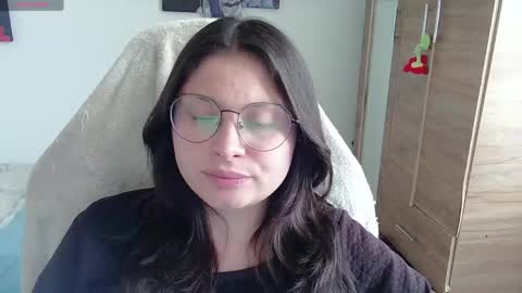 yessica_gomez01 online show from 06/05/26, 10:15