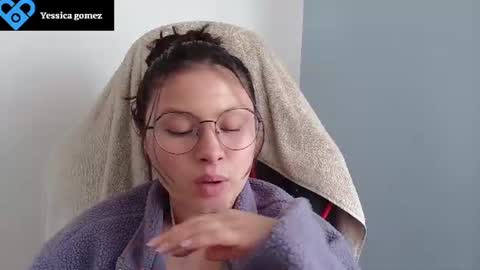 Snapshot of yessica_gomez01 chatting on 06/26/26, 10:14 yessica_gomez01 online show from 06/26/26, 10:14