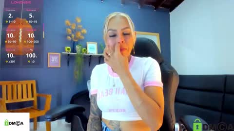 Snapshot of yessika_parker chatting on 10/01/25, 02:17 yessika_parker online show from 10/01/25, 02:17