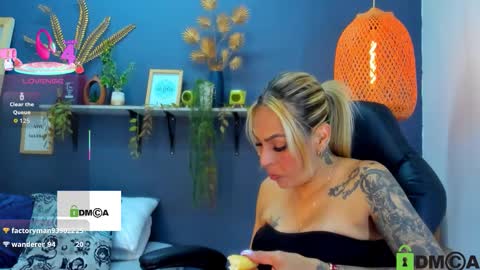 Snapshot of yessika_parker chatting on 11/08/25, 03:07 yessika_parker online show from 11/08/25, 03:07