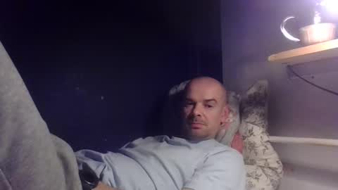 Snapshot of yewloo chatting on 11/03/25, 06:20 yewloo online show from 11/03/25, 06:20