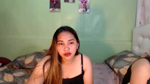 yhang_slut online show from 10/16/25, 01:50