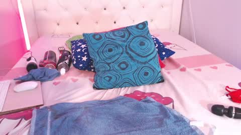 yhazan_brown online show from 05/15/26, 05:03