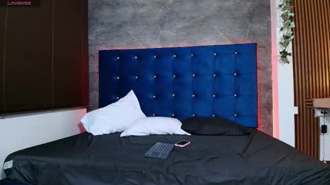  YIN  YANG  online show from 09/26/25, 02:04