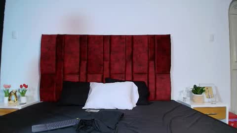  YIN  YANG  online show from 10/06/25, 10:51