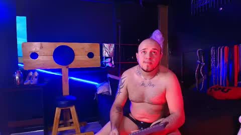 yingandyangg online show from 02/17/26, 11:11