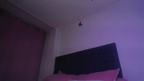 Snapshot of yinn_silver chatting on 09/13/25, 08:25 Yiny online show from 09/13/25, 08:25