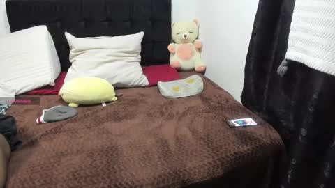 Snapshot of yinyyanghot chatting on 10/16/25, 10:49 yinyyanghot online show from 10/16/25, 10:49
