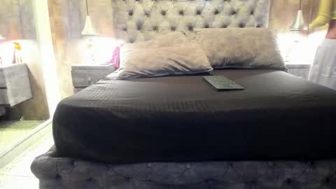 Snapshot of yiyisandoval chatting on 11/10/25, 07:57 yiyisandoval online show from 11/10/25, 07:57