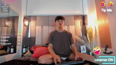 Snapshot of yizus_bonz chatting on 12/12/24, 06:14 yizus_bonz online show from 12/12/24, 06:14