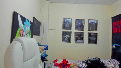 yker online show from 09/30/25, 09:31