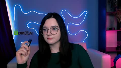 Ylia online show from 04/26/26, 01:42