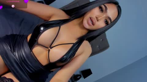 ylonagrae online show from 01/09/25, 03:23