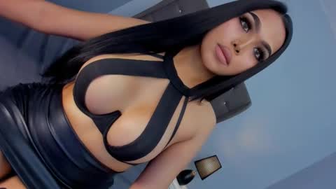 ylonagrae online show from 02/03/25, 06:02