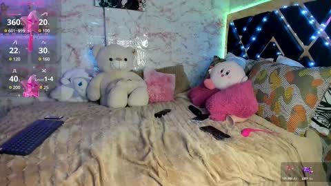 lucy online show from 02/12/25, 04:33