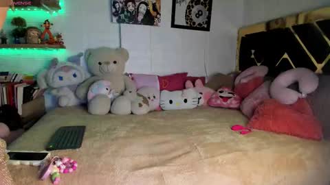 lucy online show from 11/01/25, 03:30