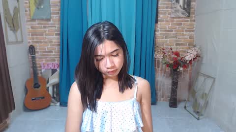 Snapshot of ymee_shane18 chatting on 01/22/25, 05:37 ymee_shane18 online show from 01/22/25, 05:37