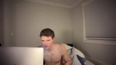 yngdesire1 online show from 01/06/26, 01:53