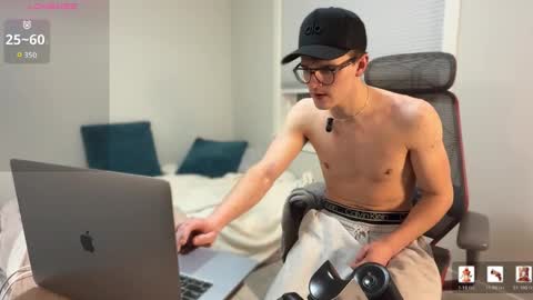 yngdesire1 online show from 02/22/26, 05:51