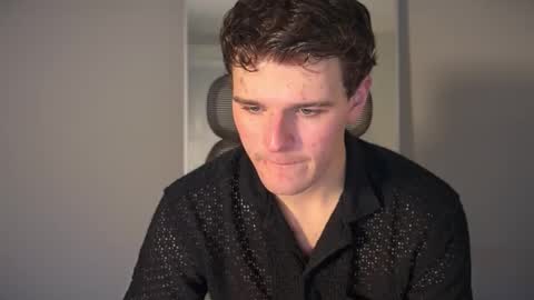 yngdesire1 online show from 03/27/26, 12:38