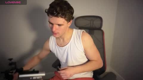 yngdesire1 online show from 03/27/26, 09:53