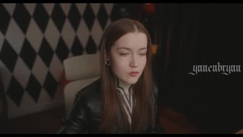 Snapshot of ynnenbrynn chatting on 11/18/25, 07:24 ynnenbrynn online show from 11/18/25, 07:24