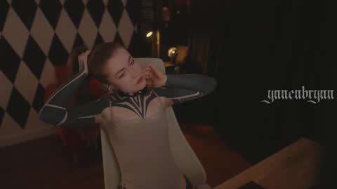 Snapshot of ynnenbrynn chatting on 12/04/25, 04:22 ynnenbrynn online show from 12/04/25, 04:22