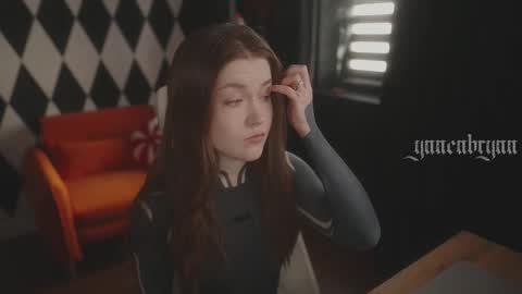 Snapshot of ynnenbrynn chatting on 12/16/25, 06:29 ynnenbrynn online show from 12/16/25, 06:29