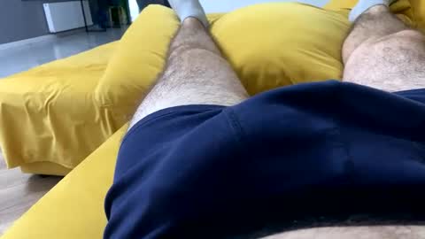 Giannis online show from 11/12/25, 08:41