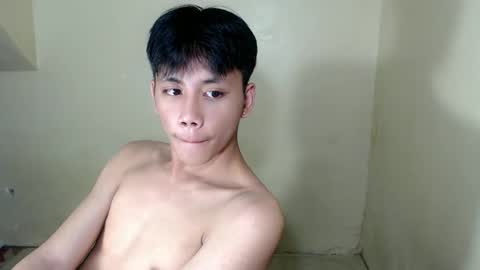 ynotyu online show from 11/21/25, 05:33