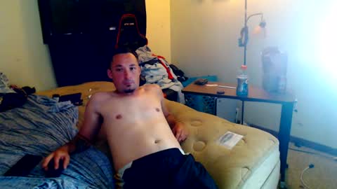 Snapshot of yobleez chatting on 06/13/26, 06:50 yobleez online show from 06/13/26, 06:50