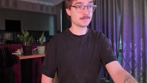 Max online show from 03/06/26, 04:42