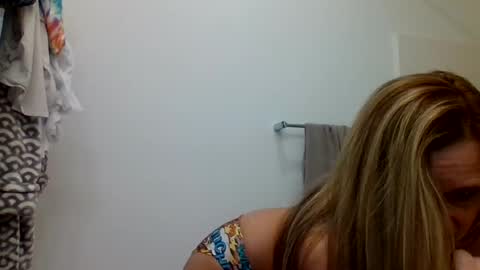 yogabuttttttt online show from 07/04/26, 06:19