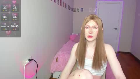 Mikaella - Mika online show from 10/29/25, 12:57