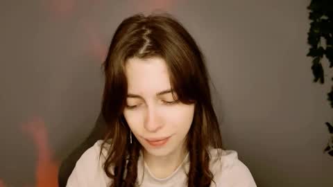 Snapshot of yoka_paradoxxx chatting on 10/16/25, 05:19 yoka_paradoxxx online show from 10/16/25, 05:19