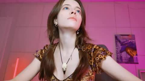 Snapshot of yoka_paradoxxx chatting on 12/17/25, 05:13 yoka_paradoxxx online show from 12/17/25, 05:13